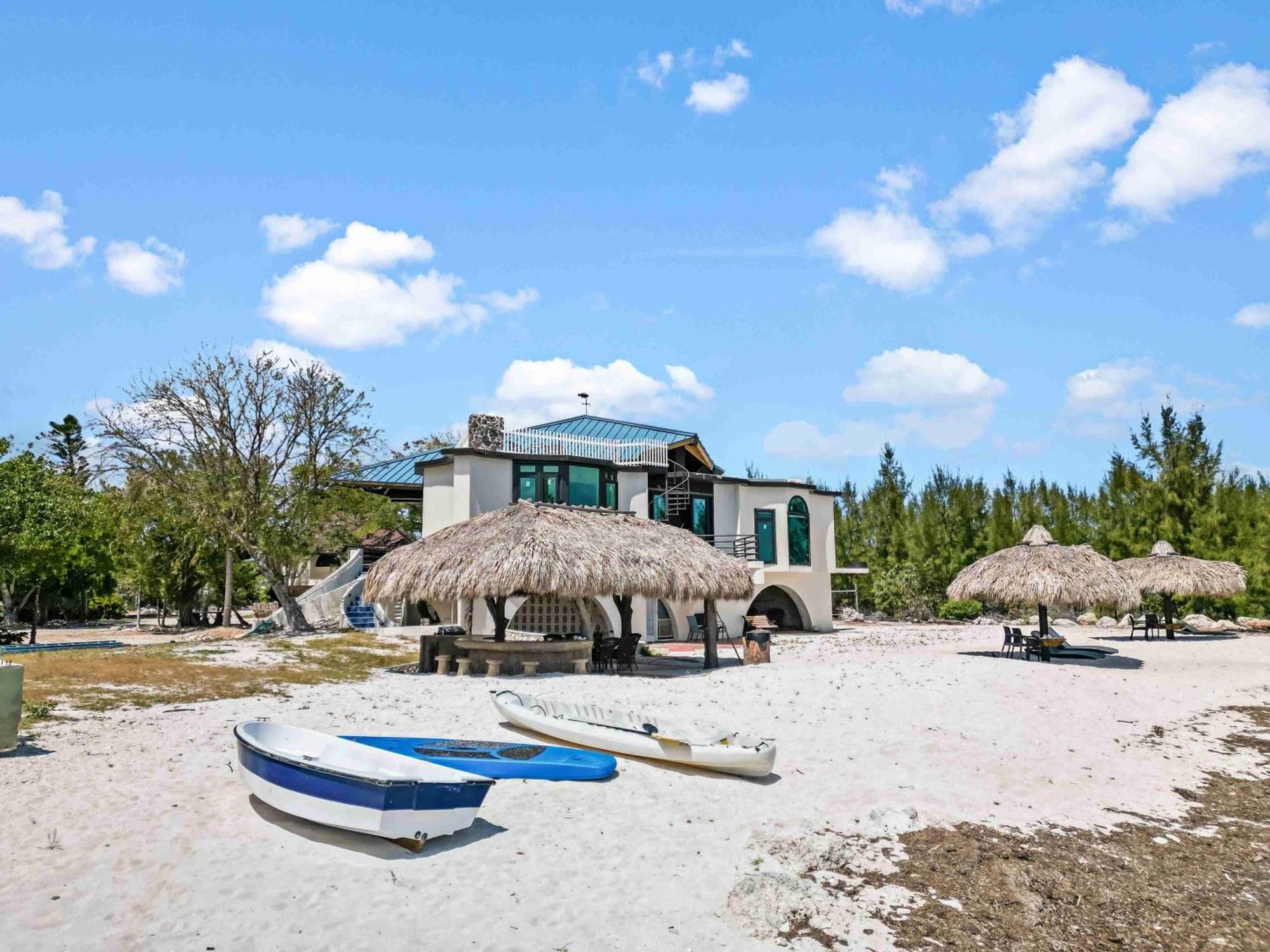 Ocean Depth Room Barnacle Bed And Breakfast Deers Suite Big Pine Key Exterior photo