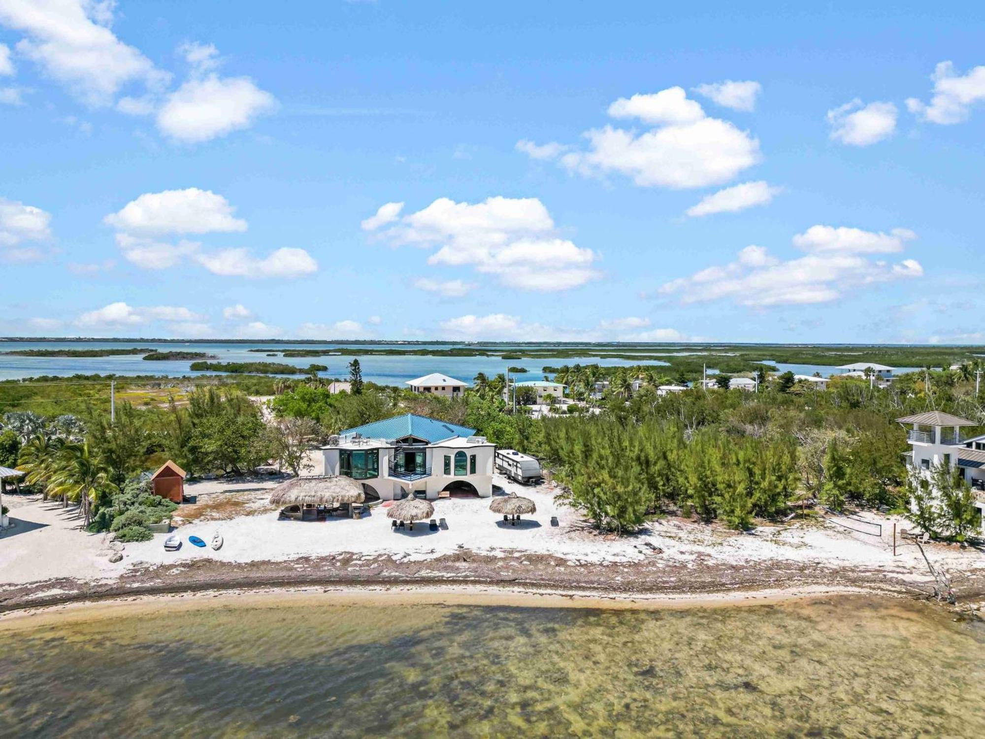 Ocean Depth Room Barnacle Bed And Breakfast Deers Suite Big Pine Key Exterior photo